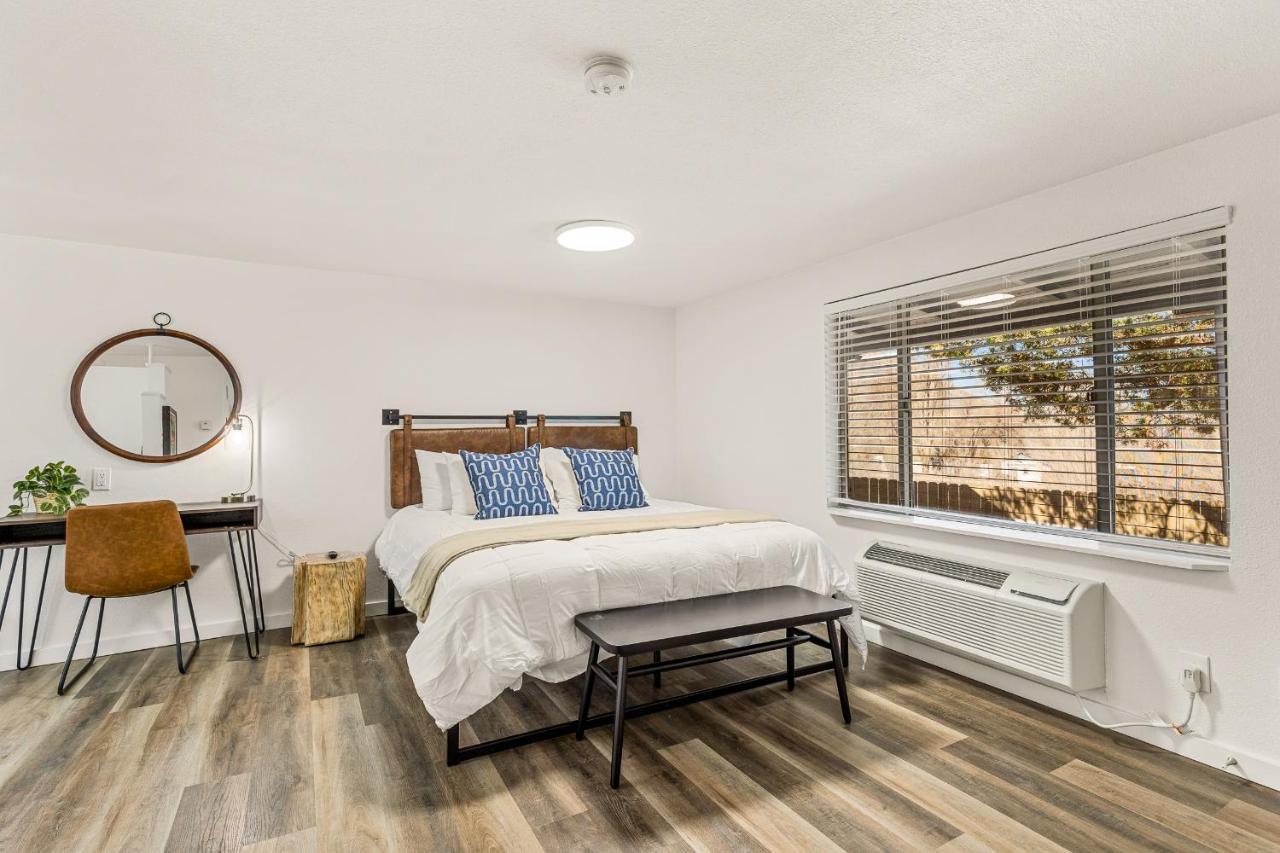 Apartment Venture At Route 66 *