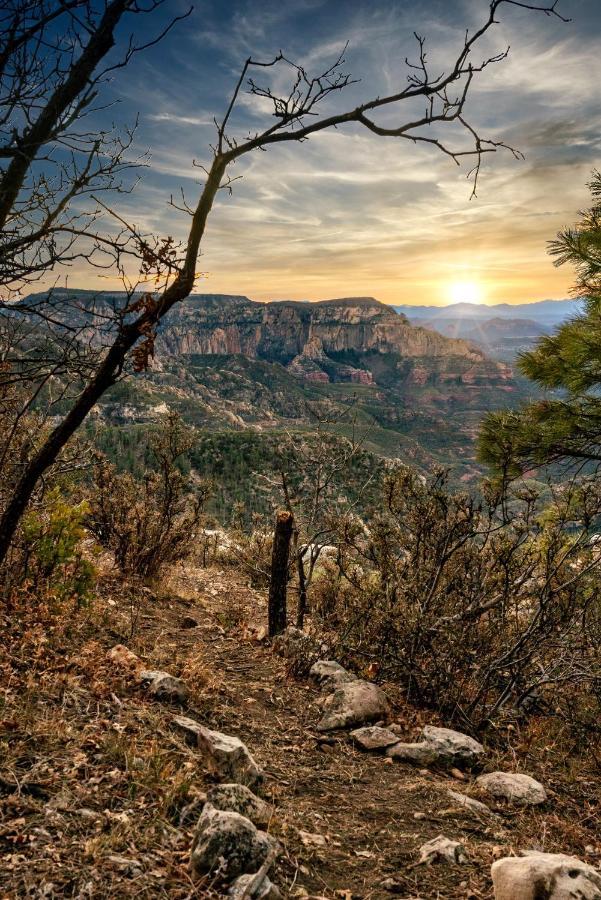 Mt. Elden Adventure Holiday home *