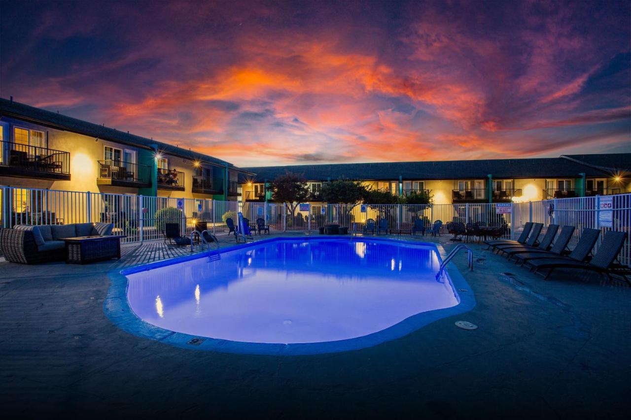 Hotel Elev8 I-40 Exit 198 Butler Ave
