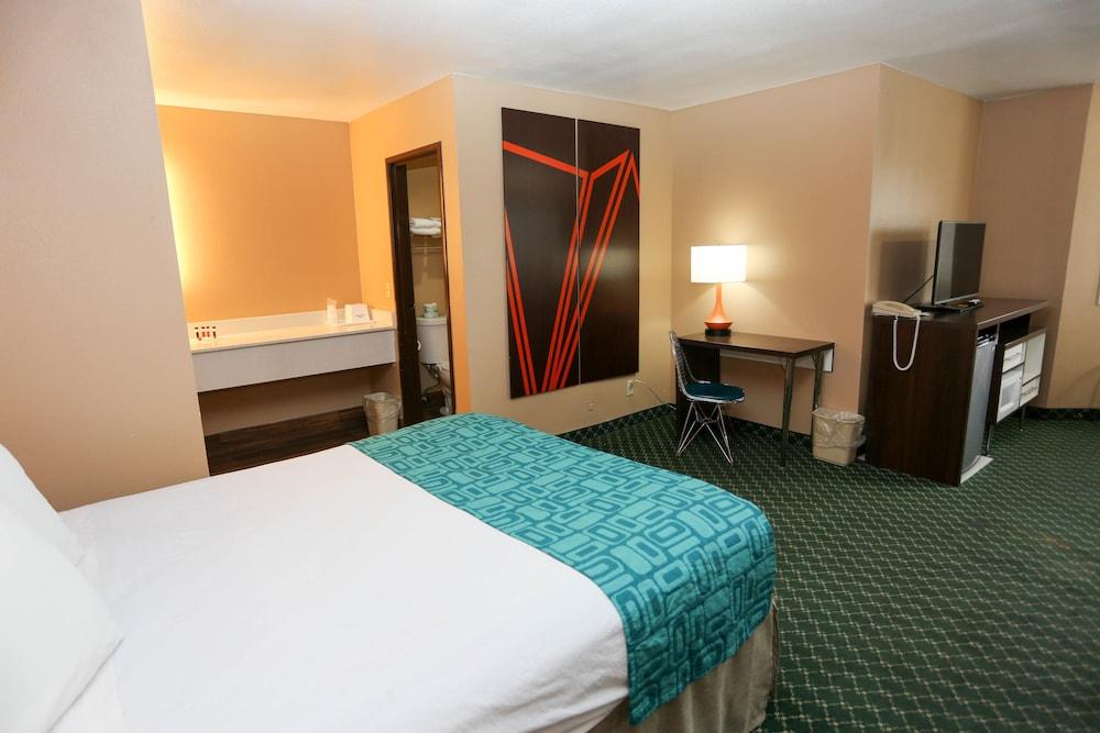 Hotel Studio 6 Az 2*