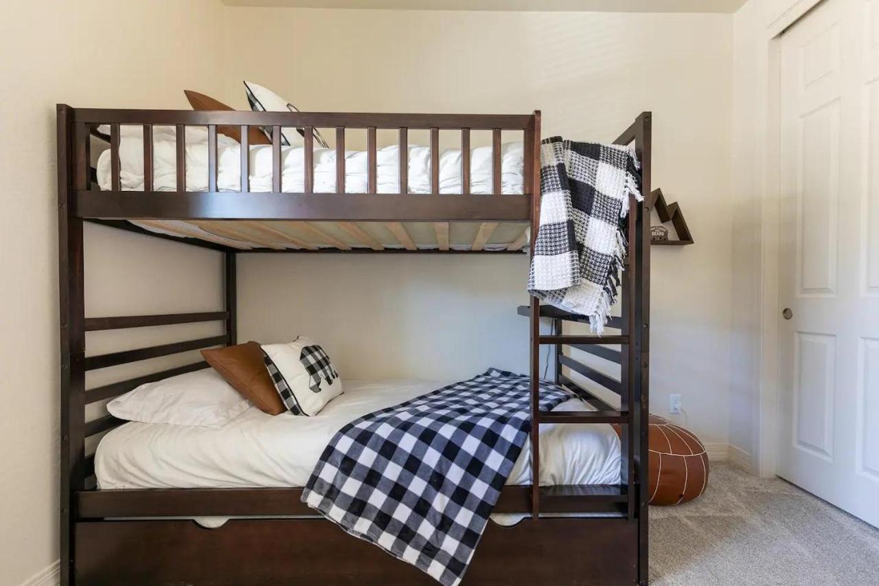 Winter Snow Retreat! Flagstaff Mountain Home Apartment