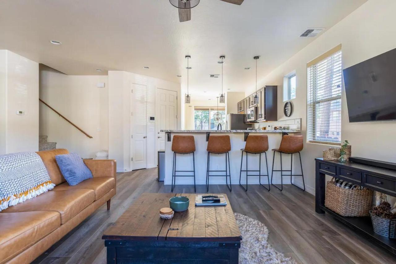 Winter Snow Retreat! Flagstaff Mountain Home *