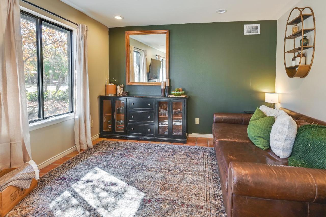 Holiday home Idyllic Vacation 3 Mi To Downtown! *