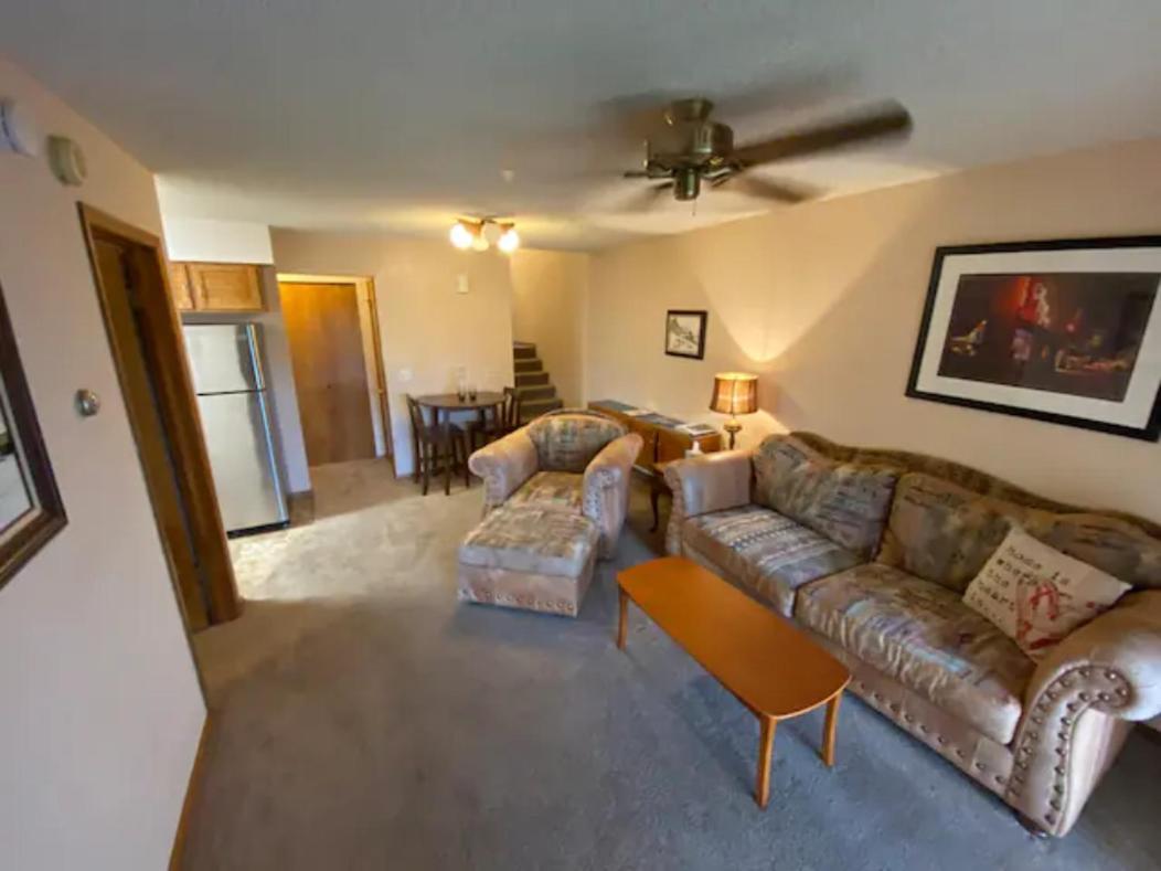 Sweet In The Country Club! Holiday home