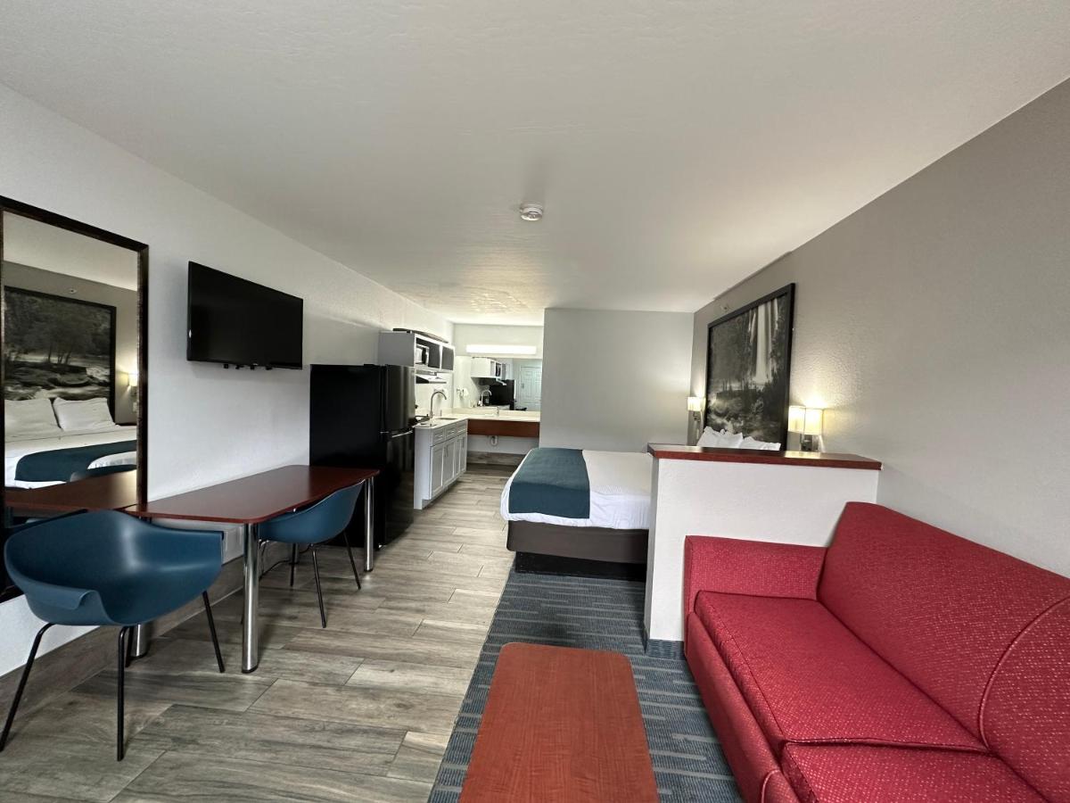 Studio 6 Az Hotel 2*