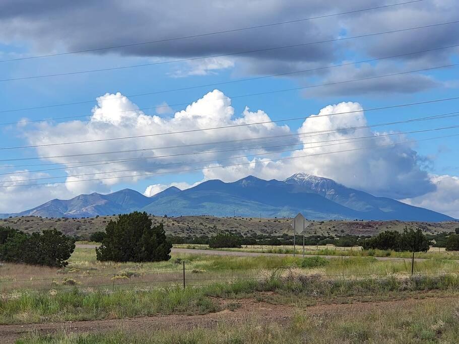 Tiny Near Grand Canyon Sleeps 5, Epic Views! * Flagstaff