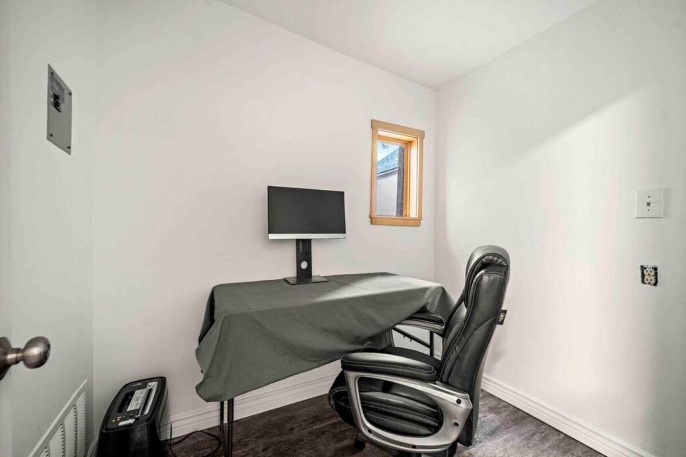 Desert Modern Downtown Unit With Hot Tub Holiday home Flagstaff
