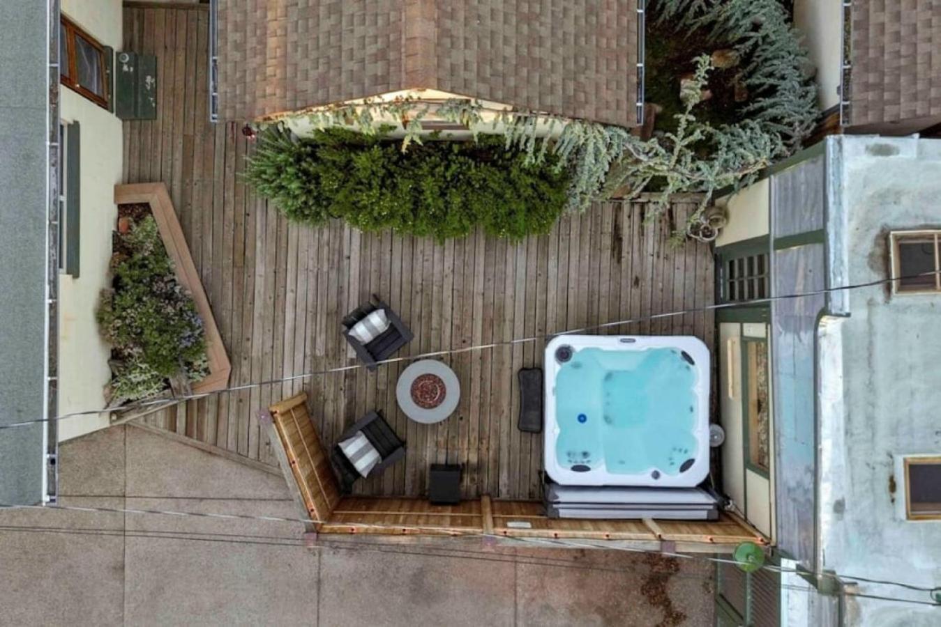 Desert Modern Downtown Unit With Hot Tub Holiday home