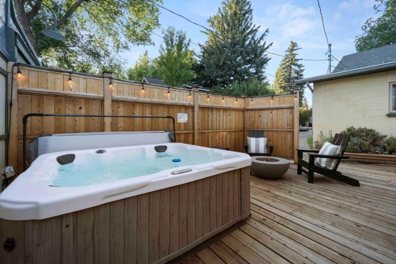 Desert Modern Downtown Unit With Hot Tub *