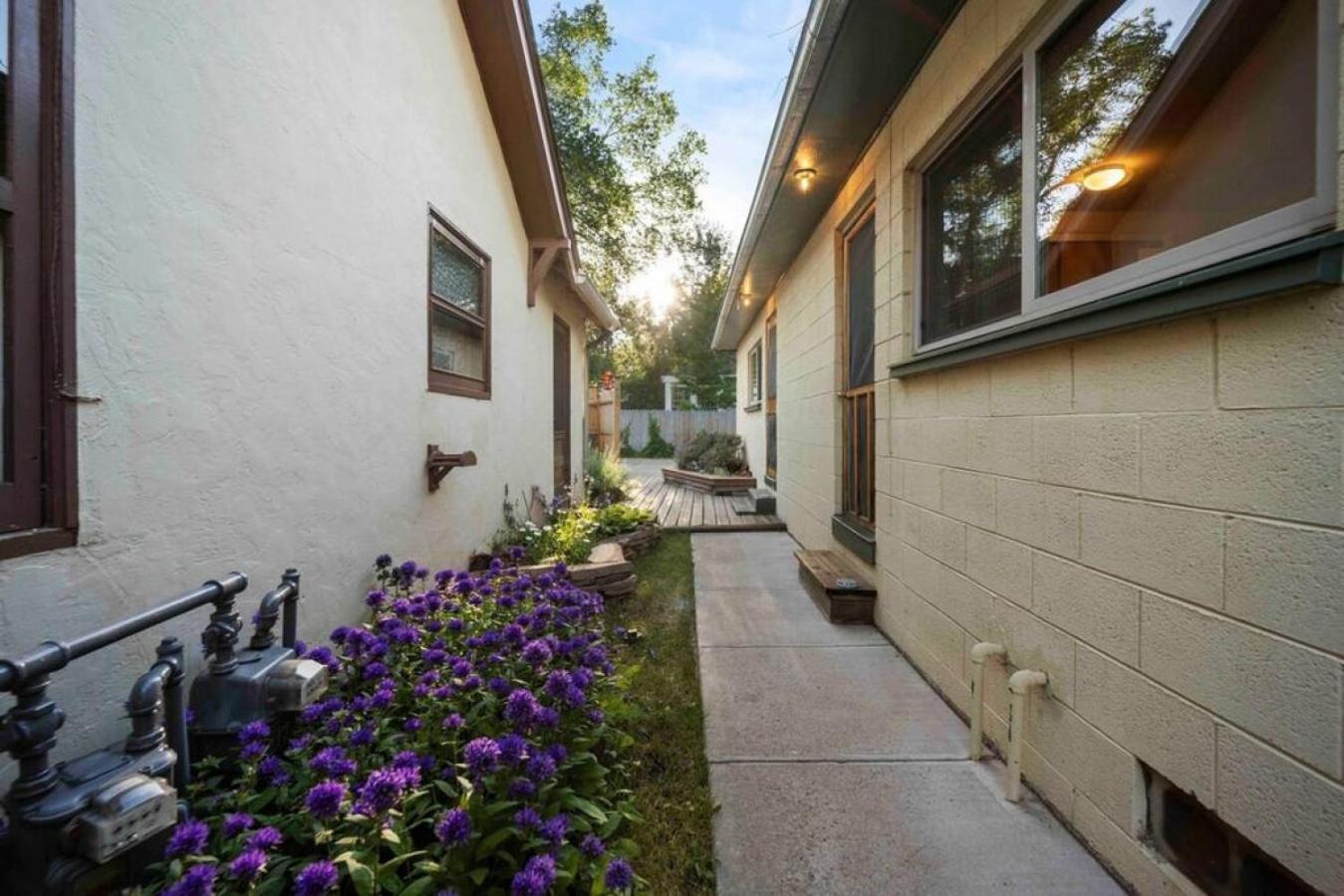 Stylish And Cozy Downtown 2 Bedroom Unit With Hot Tub Holiday home Flagstaff