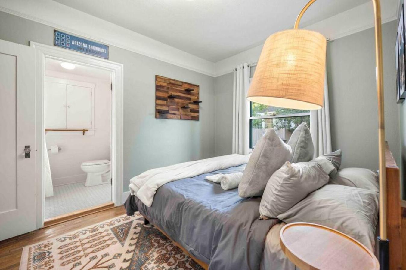 Stylish And Cozy Downtown 2 Bedroom Unit With Hot Tub Flagstaff