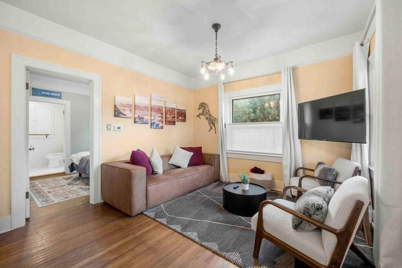 Holiday home Stylish And Cozy Downtown 2 Bedroom Unit With Hot Tub Flagstaff