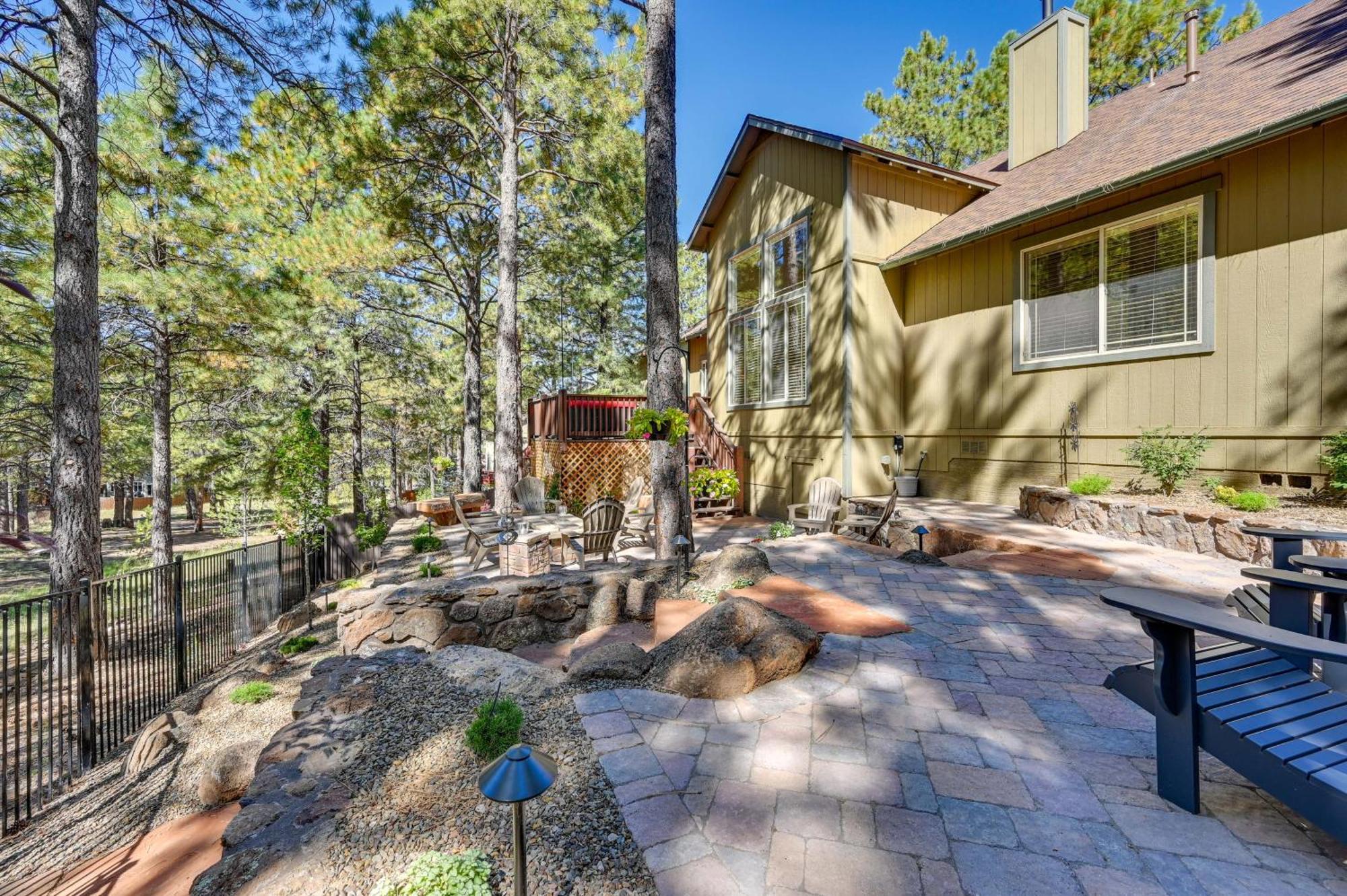 Holiday home Hideaway Private Hot Tub, 4 Mi To Dtwn! Flagstaff