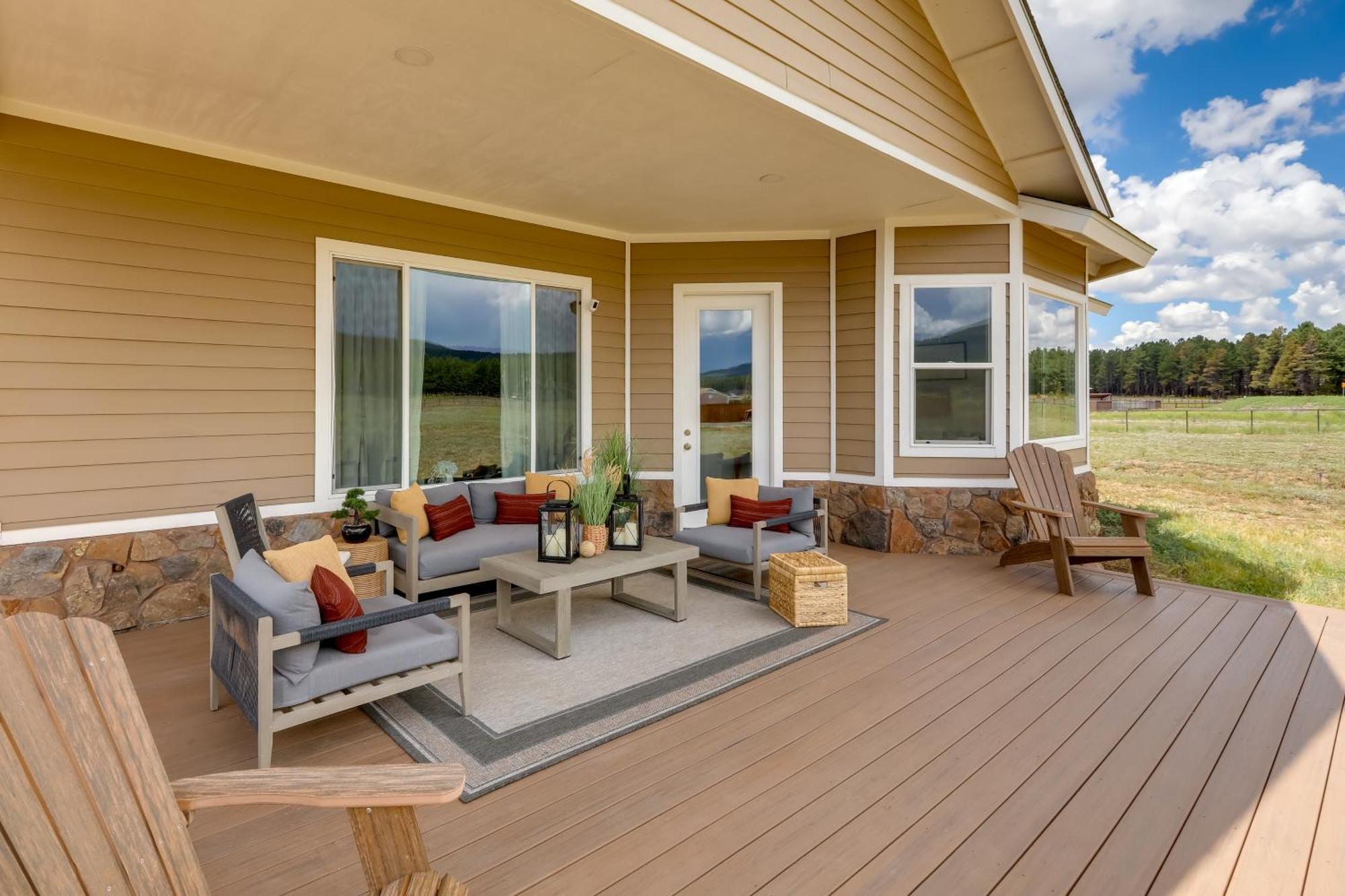 Holiday home Vistas Bonitas With Patio 7 Mi To Snowbowl!