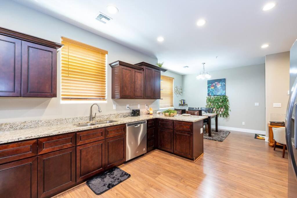 Luxury Downtown Nau Route 66 Snowbowl Holiday home