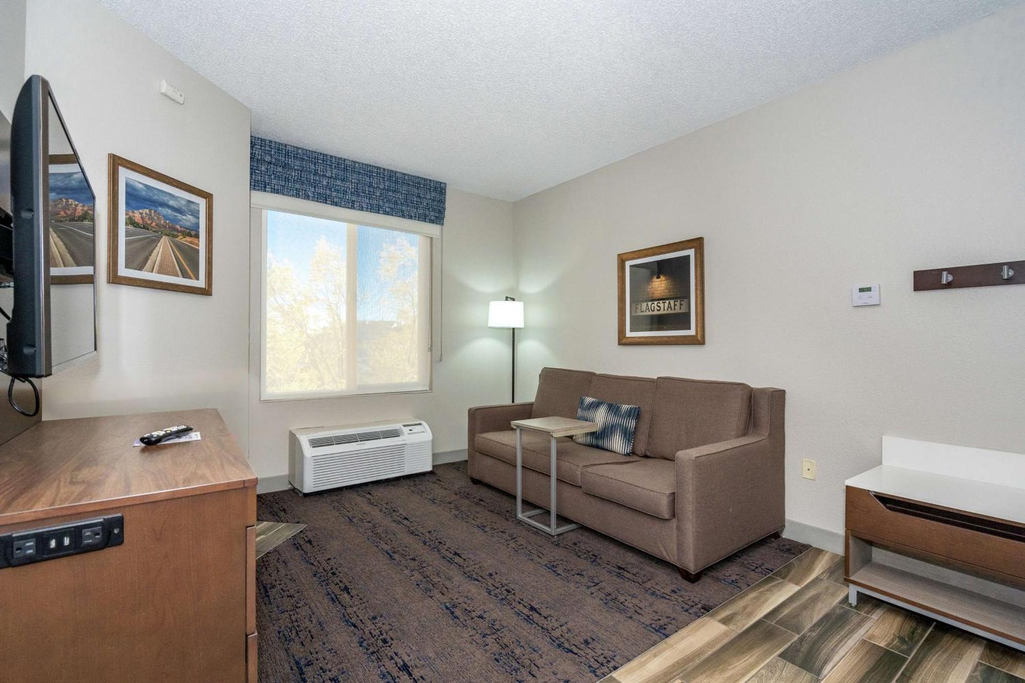 Hampton & - West Hotel 3*