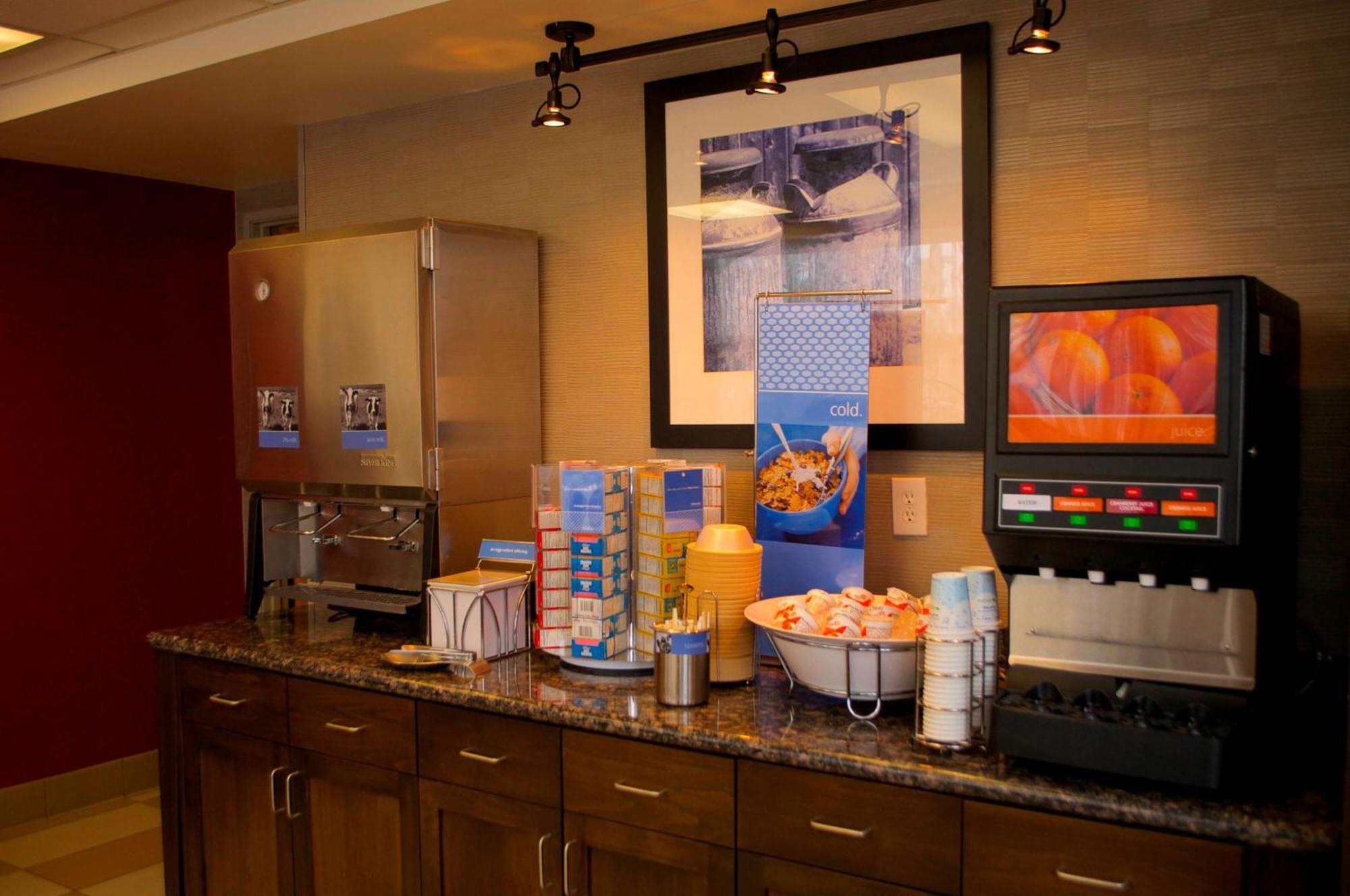 Hampton & - West Hotel Flagstaff
