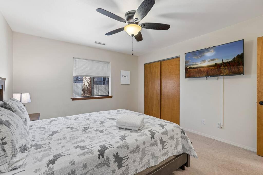 Mountain Getaway - 3 Bedroom 2 Bath Flagstaff