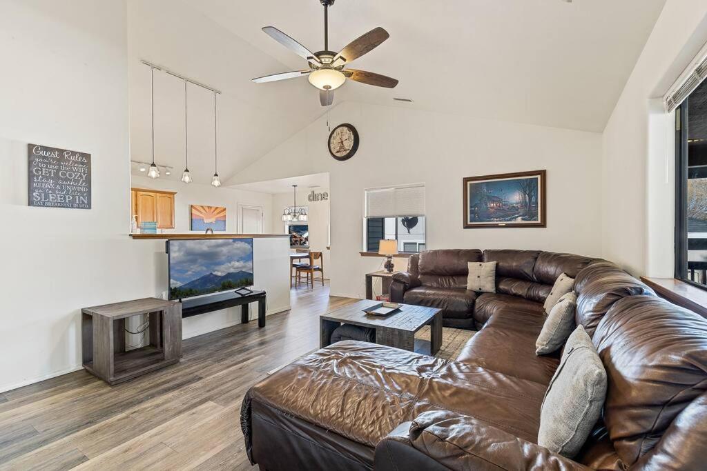 Holiday home Mountain Getaway - 3 Bedroom 2 Bath *