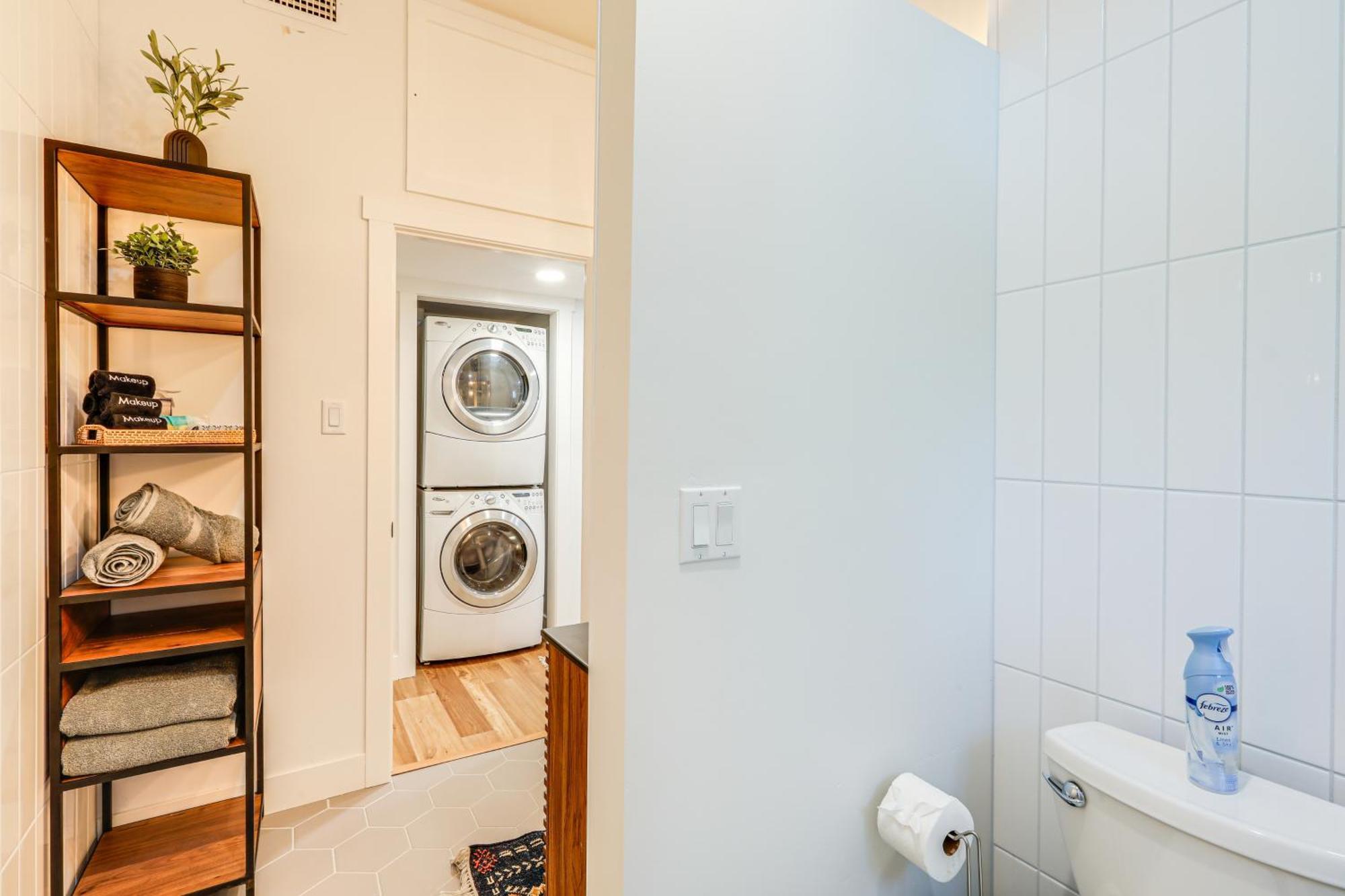 Apartment Welcoming Less Than 1 Mi To Downtown! *
