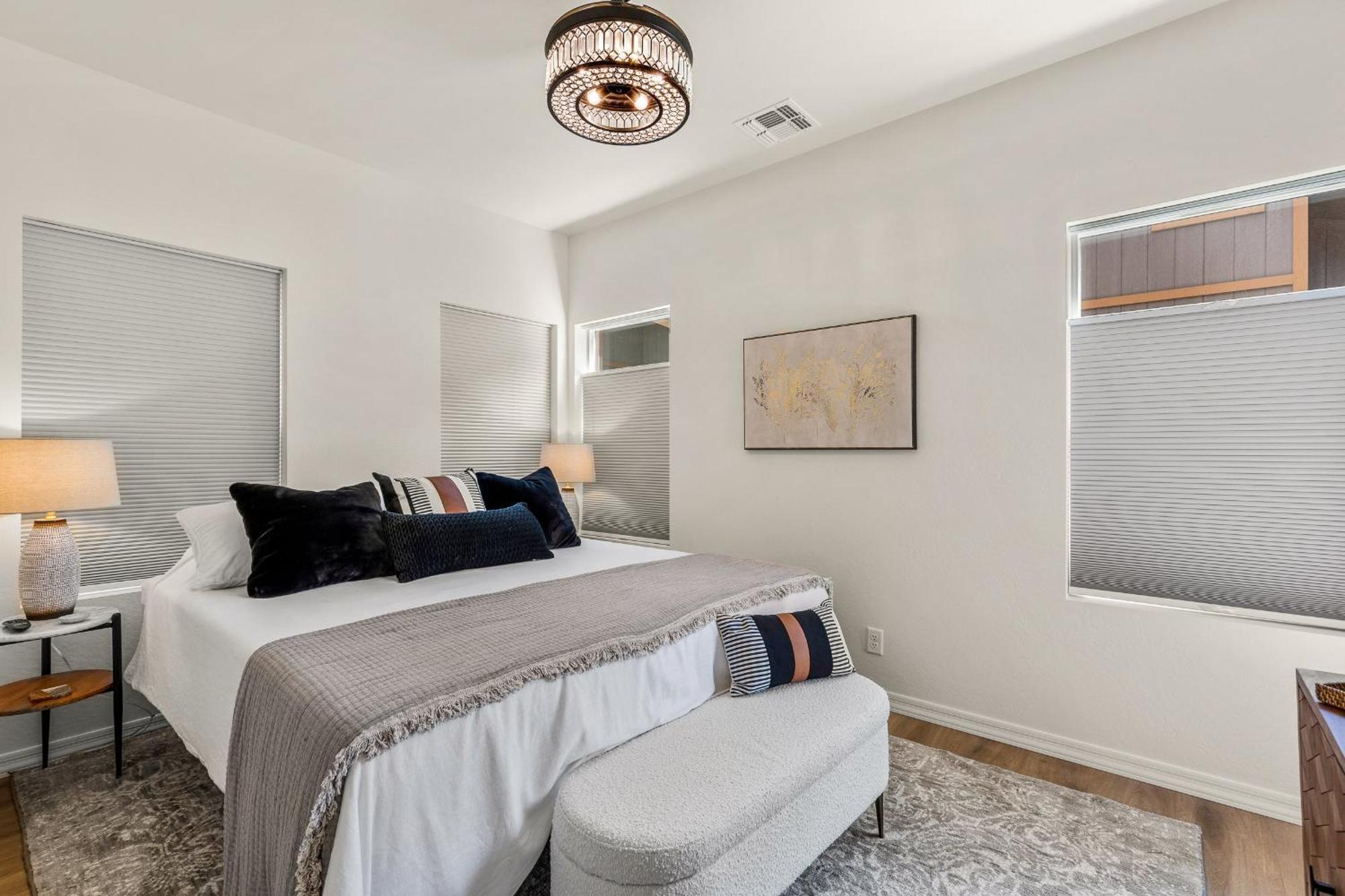 Elegant New Construction With Scenic Forest Views Holiday home