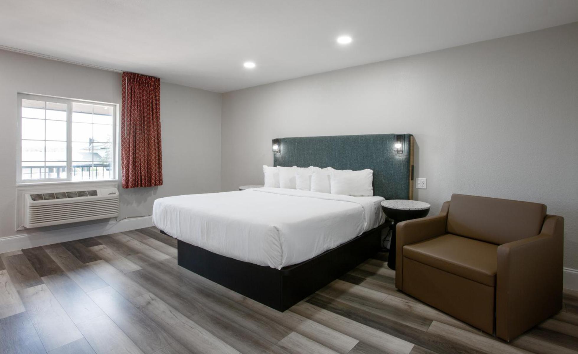 Elev8 I-40 Exit 198 Butler Ave Hotel Flagstaff