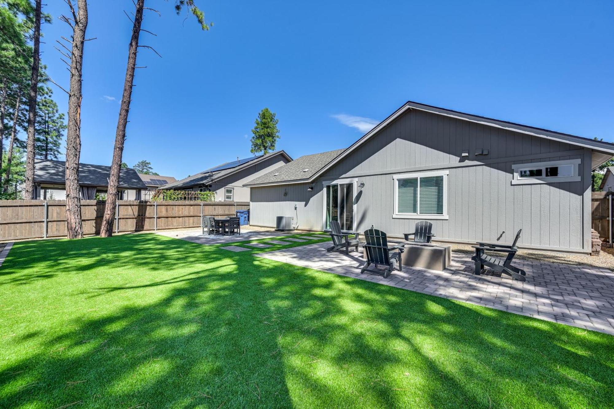 Holiday home Family-friendly Near Hiking Trails!