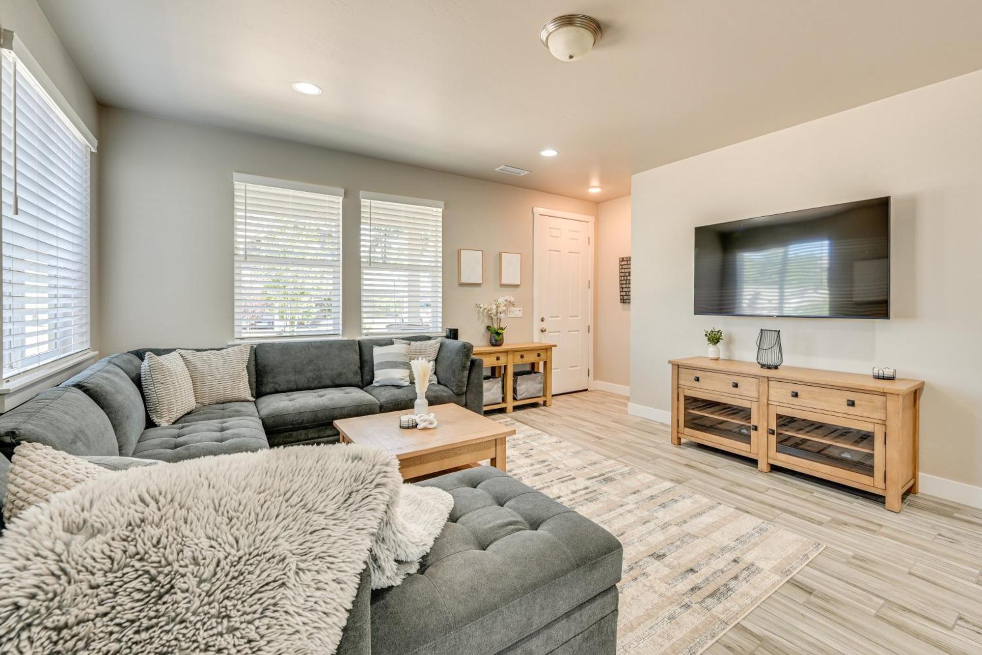 Family-friendly Near Hiking Trails! Holiday home *
