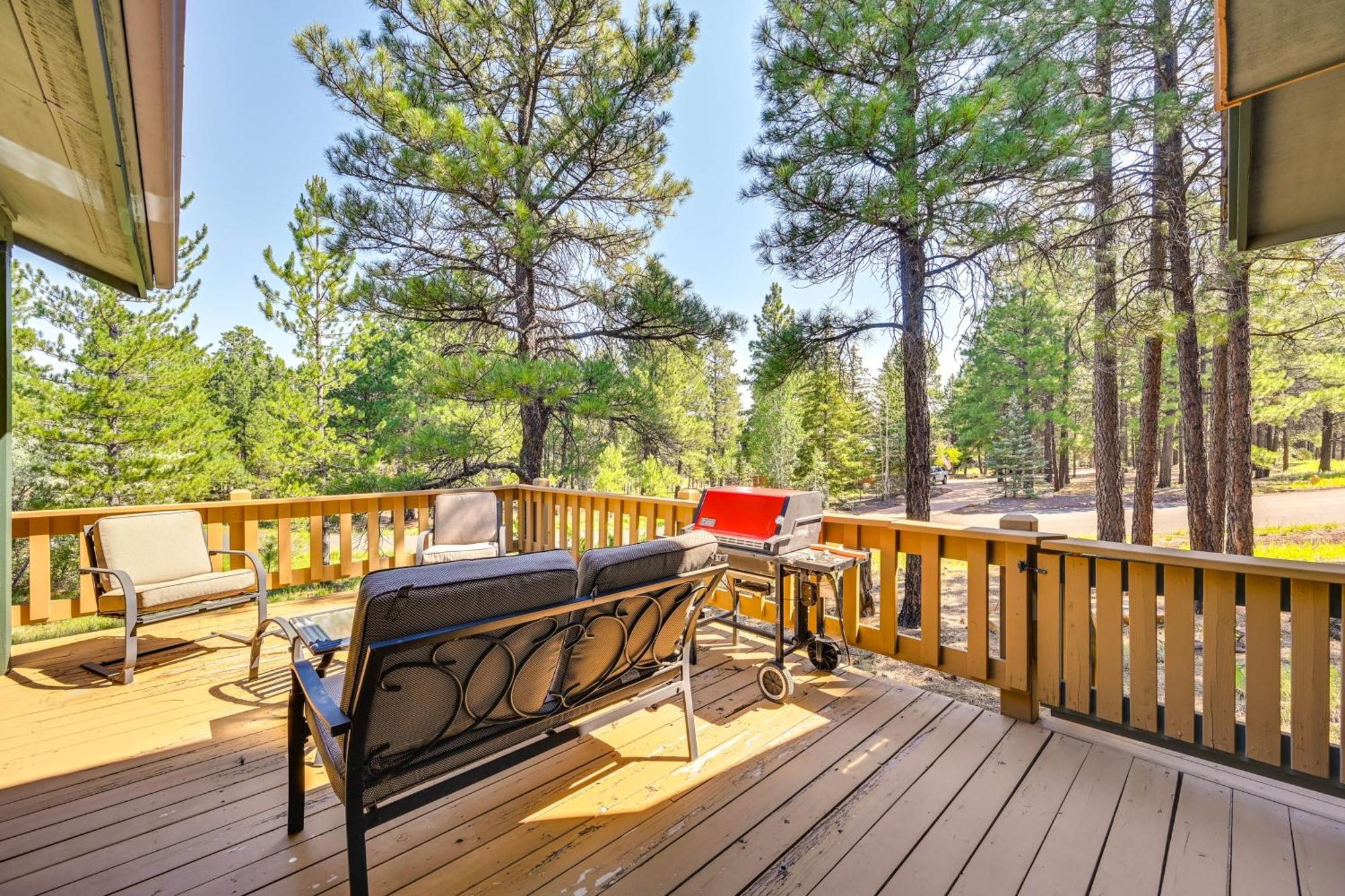 Holiday home Forested In With Large Deck And Grill! *