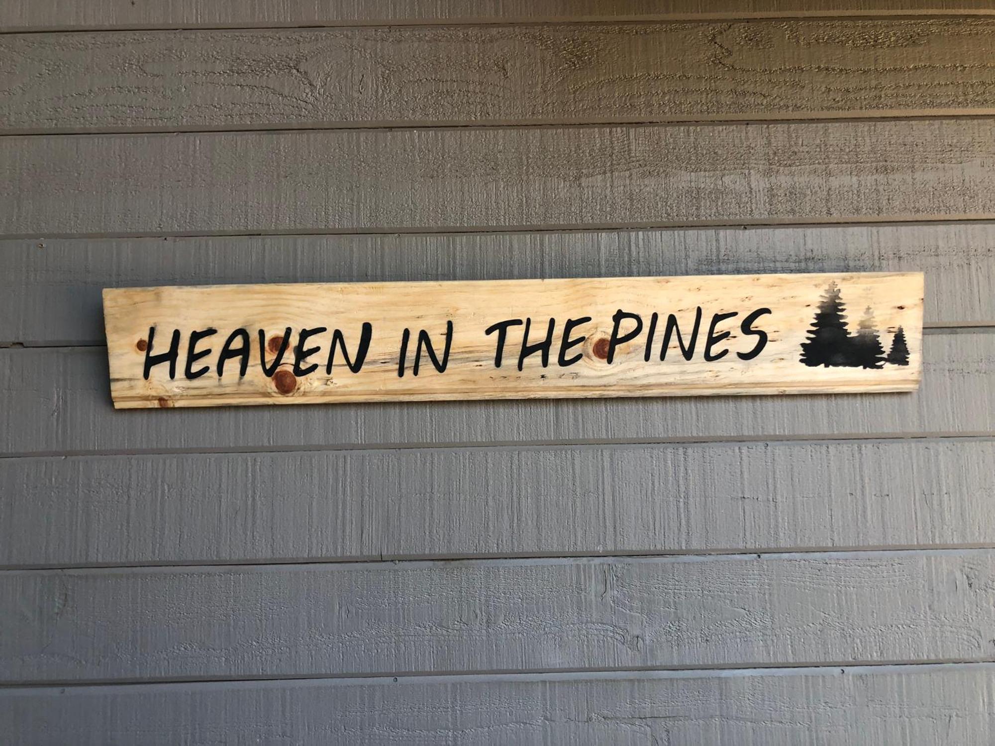 Home In Pines Near Downtown Whot Tub Holiday home *