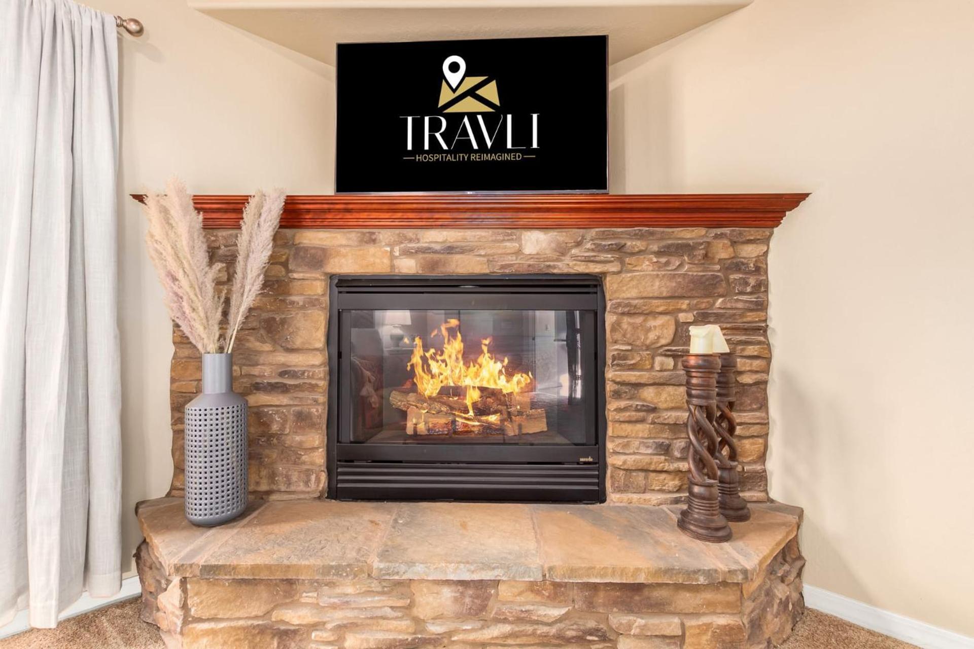 Alpine Estate 5 Showers 3 Fireplace Hot Tub Mtn View Holiday home Flagstaff