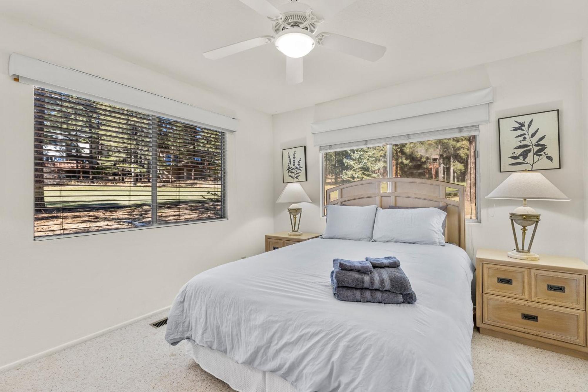 Charming 3bd Continental Country Club Retreat In *