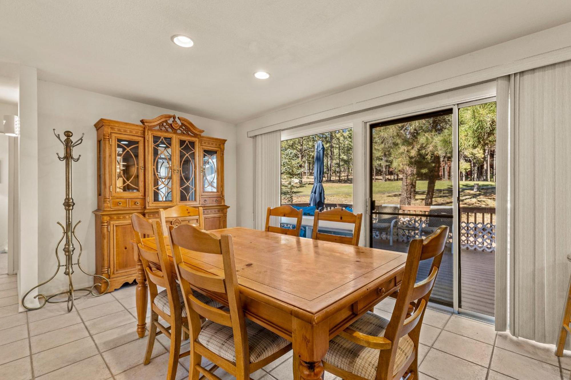 Charming 3bd Continental Country Club Retreat In