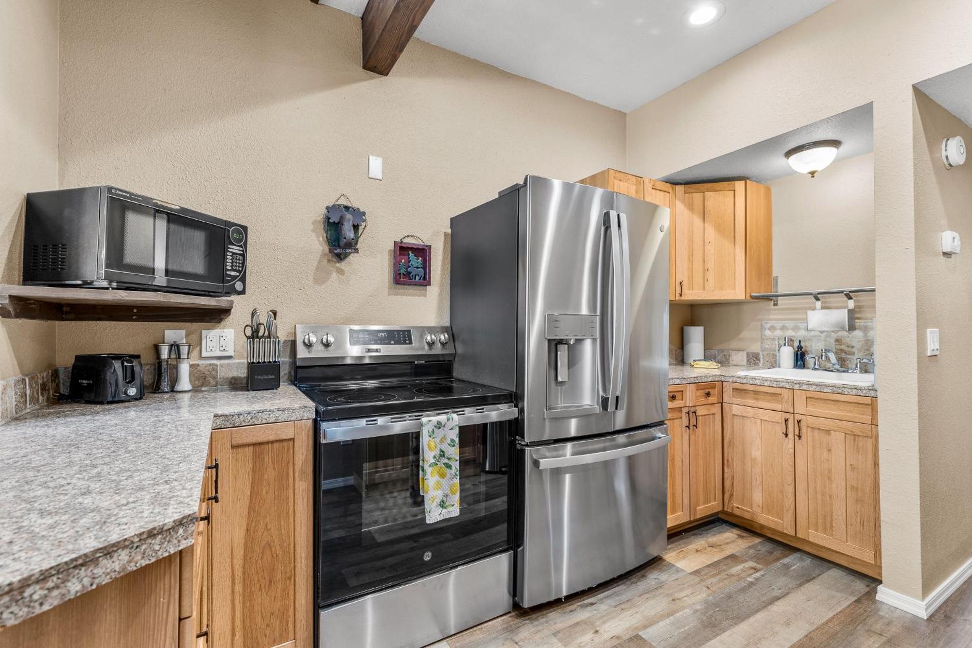 Charming Country Club With Loft & Fireplace Holiday home *