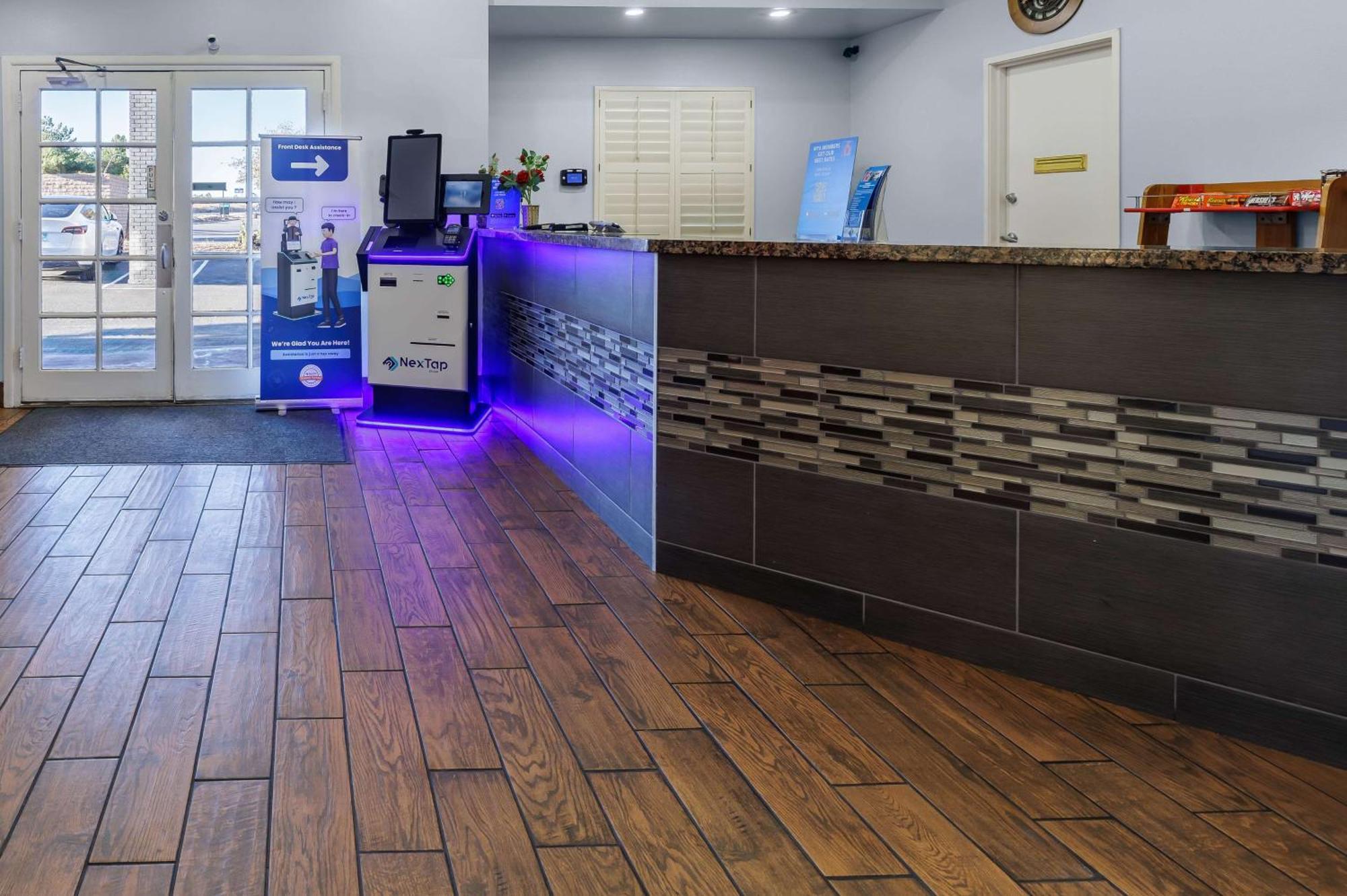 Hotel Studio 6 Az 2*