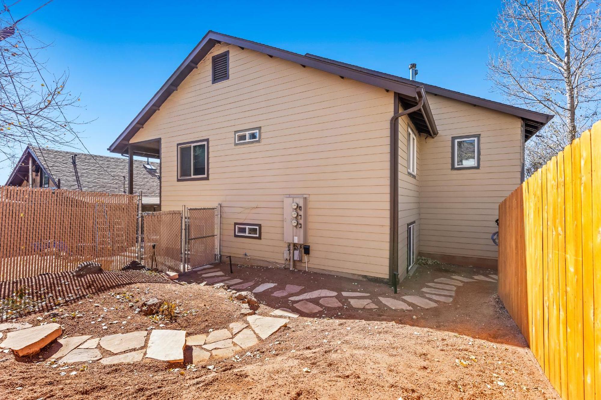 Decorated For The Holidays! 2bdr In Downtown Holiday home *