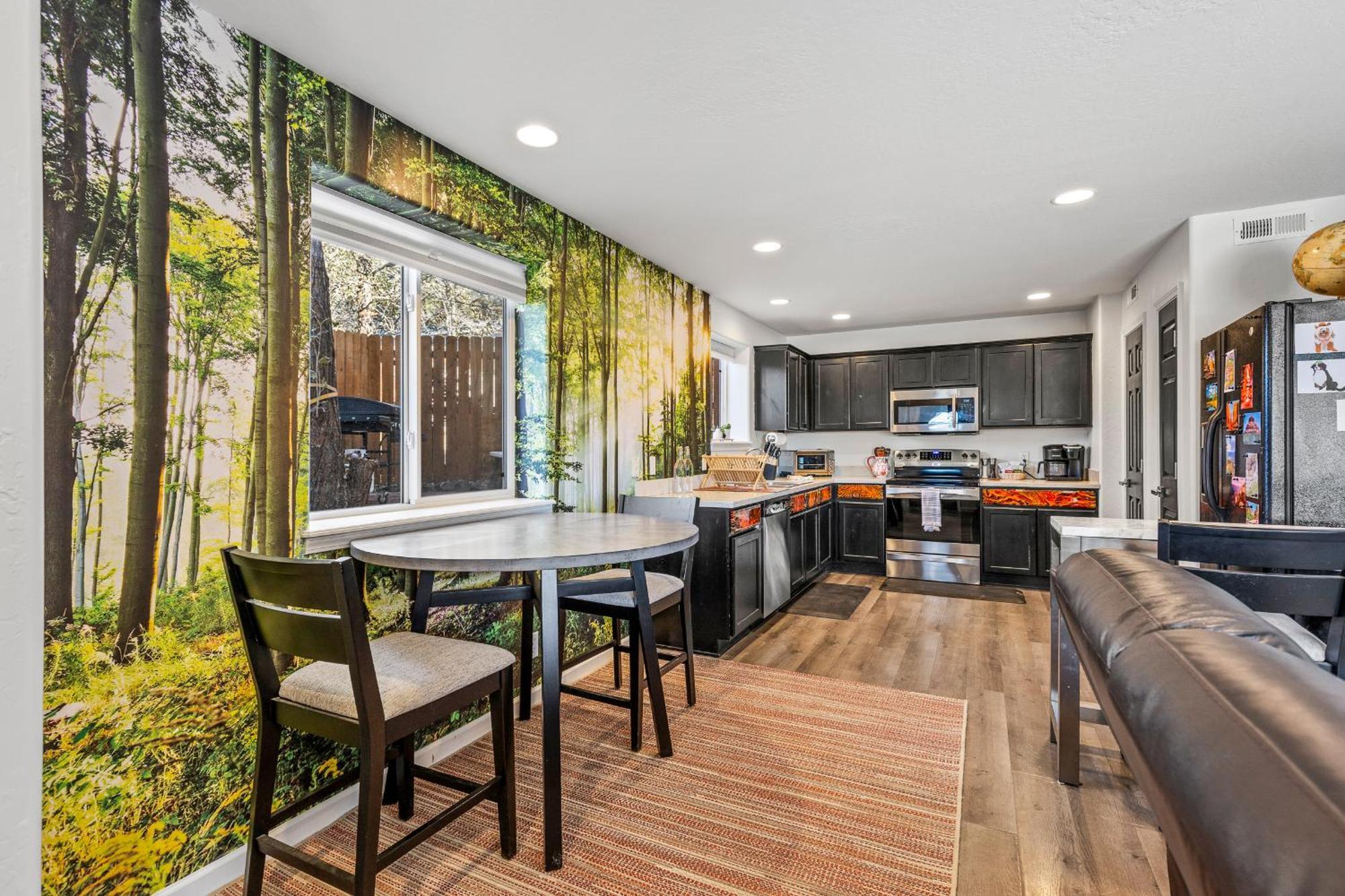 Decorated For The Holidays! 2bdr In Downtown Holiday home Flagstaff