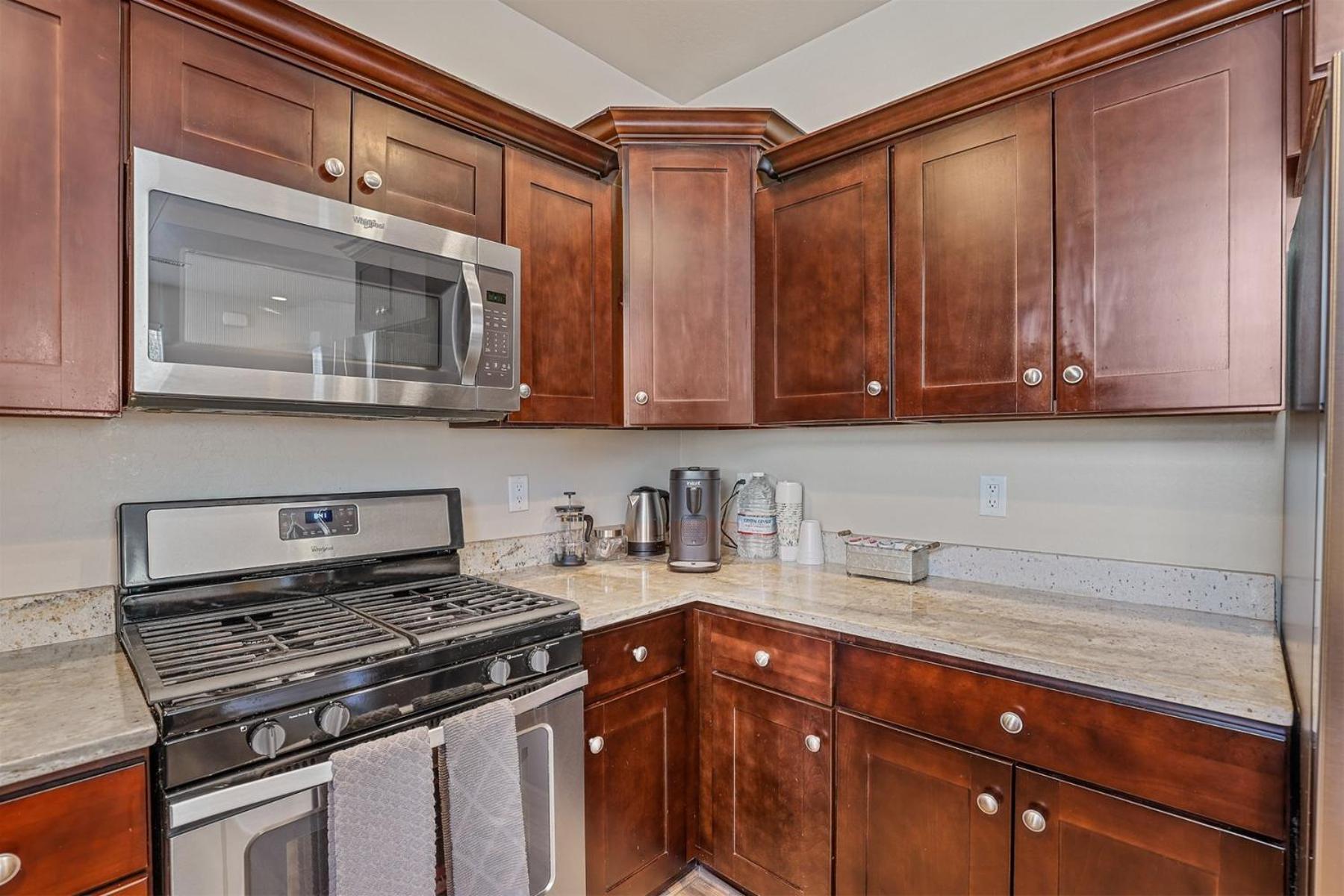 Villa Beautiful Townhome Loaded With Amenities Excellent Location Great Value Ac Flagstaff