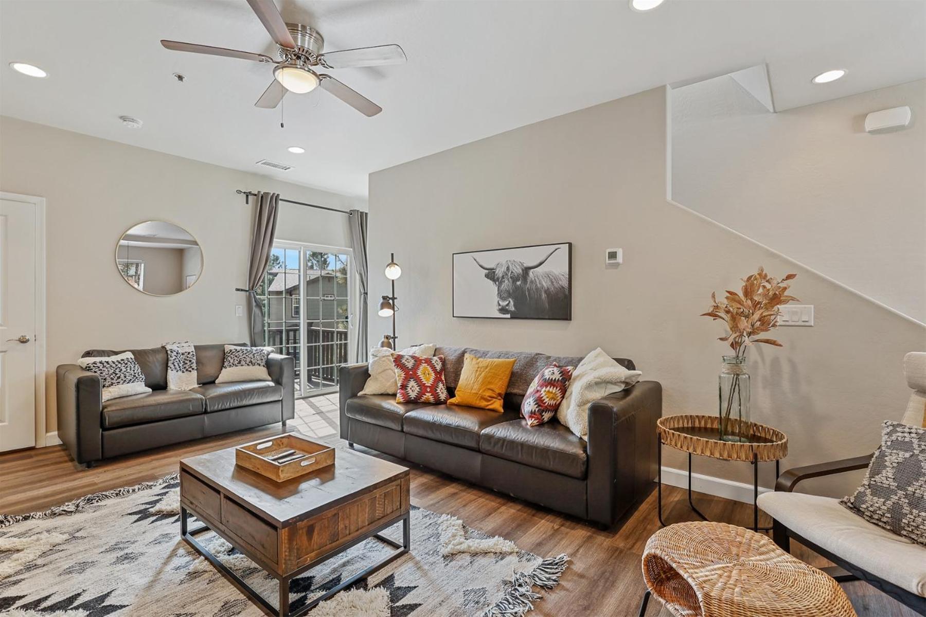 Beautiful Townhome Loaded With Amenities Excellent Location Great Value Ac * Flagstaff