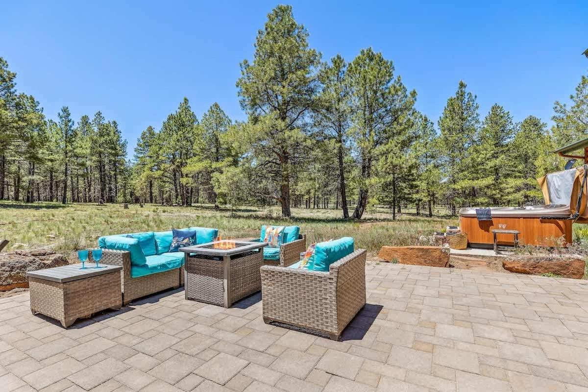 New Cozy Updated Hottub Theater National Forest * Flagstaff