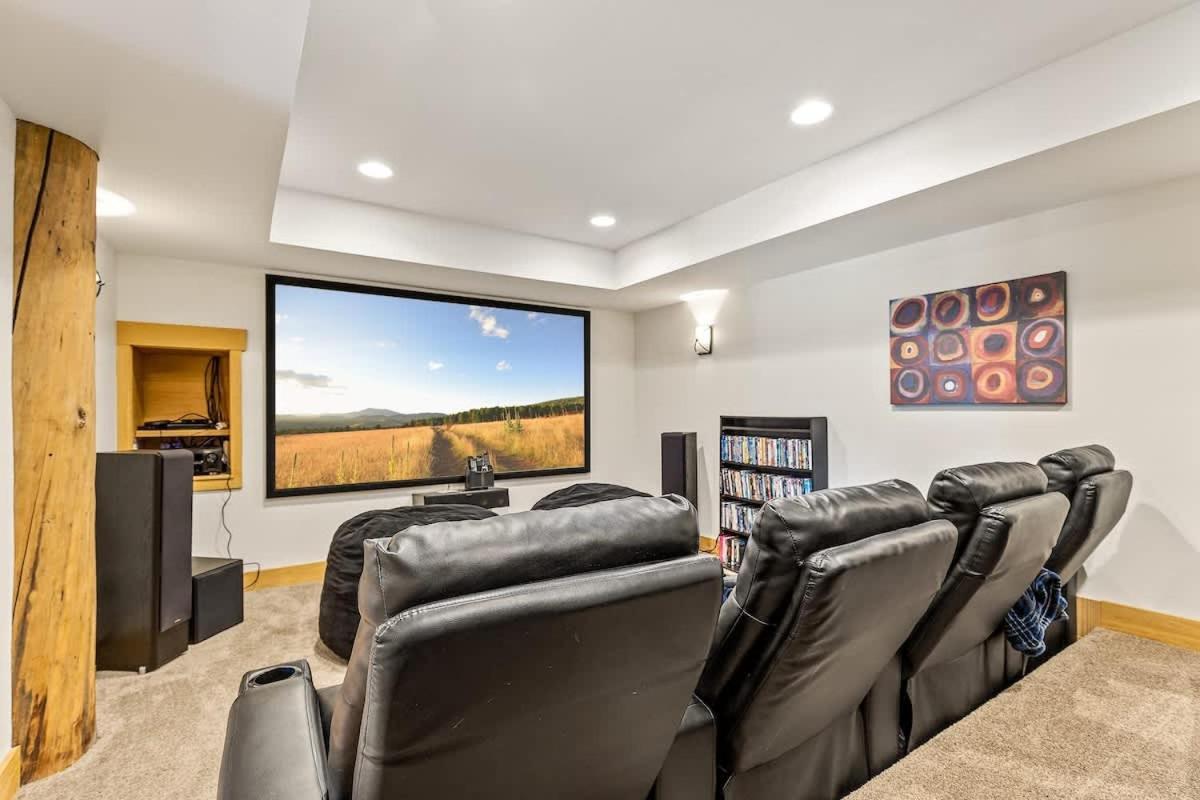 New Cozy Updated Hottub Theater National Forest Flagstaff
