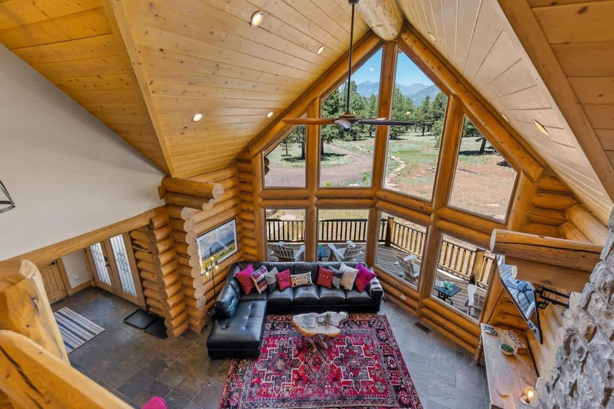New Cozy Updated Hottub Theater National Forest