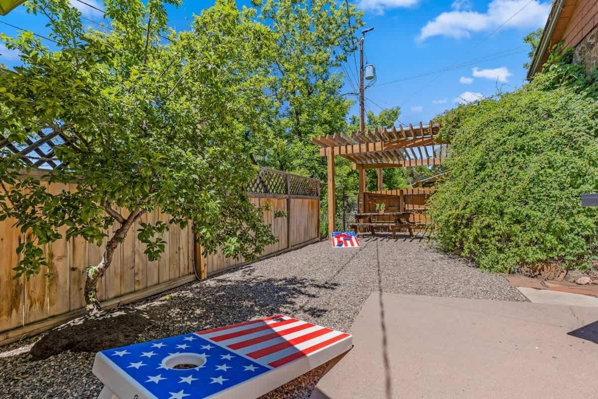 1800s Historic Heart Of Dt Flag Bbq Atrium Holiday home *