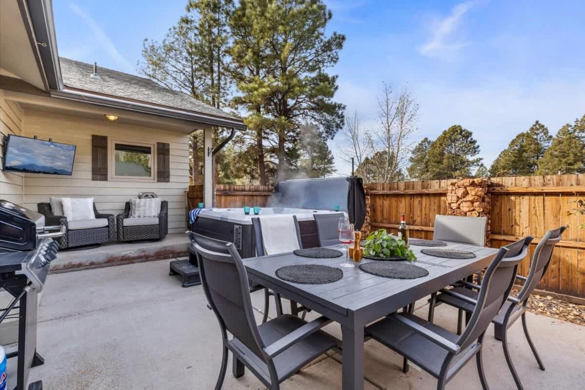 New Interior Design Single Level Hot Tub Retreat