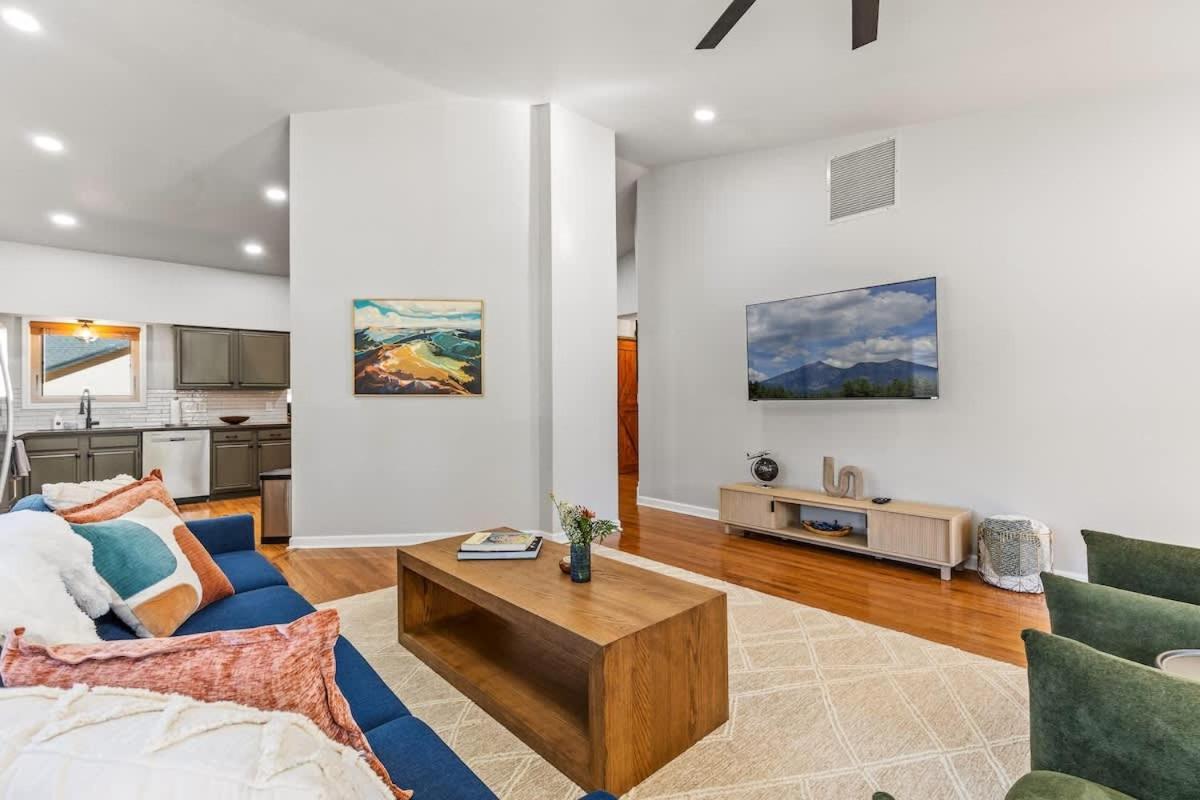 New Interior Design Single Level Hot Tub Retreat *