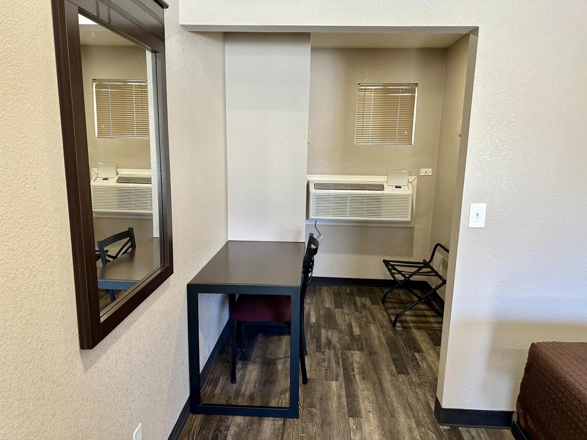 West Nau - Downtown 2*