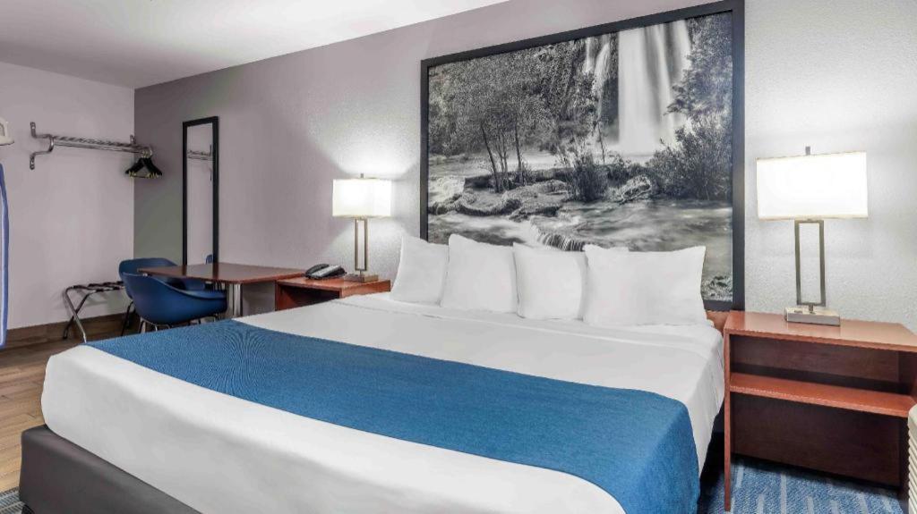 6 Flagstaff, Az Hotel