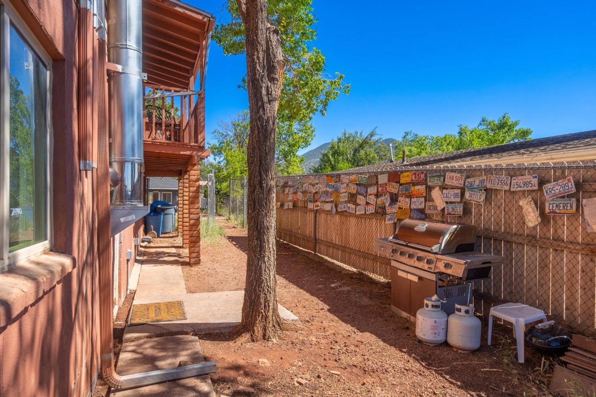 New! Huge 5br Mountain Views Game Hot Tub Lawn Games Bbq * Flagstaff