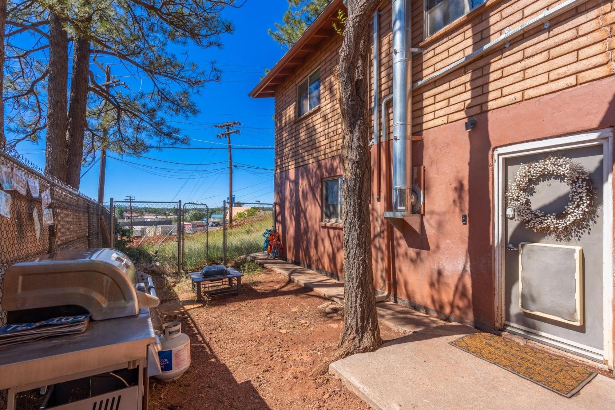 Holiday home New! Huge 5br Mountain Views Game Hot Tub Lawn Games Bbq Flagstaff