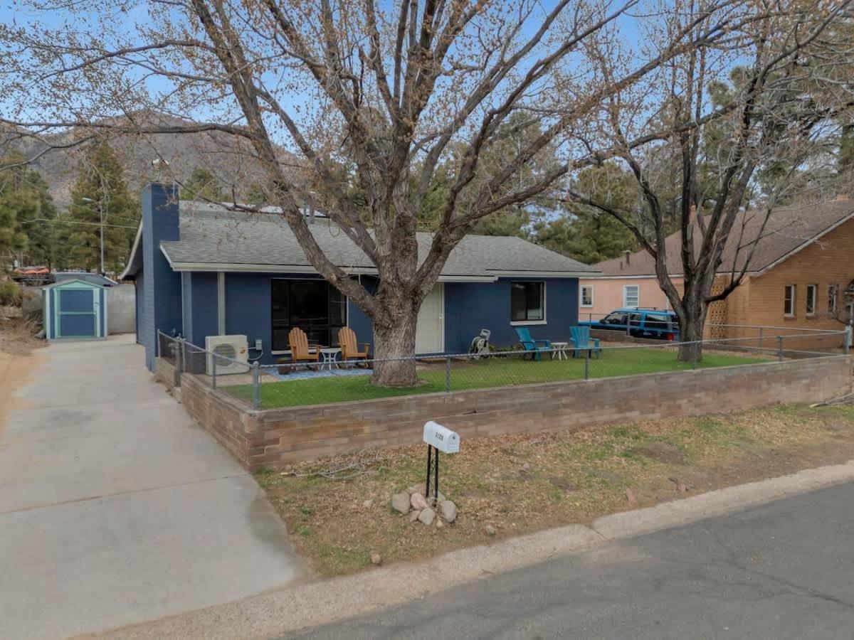 Scenic Mountain Getaway By The Park Holiday home Flagstaff